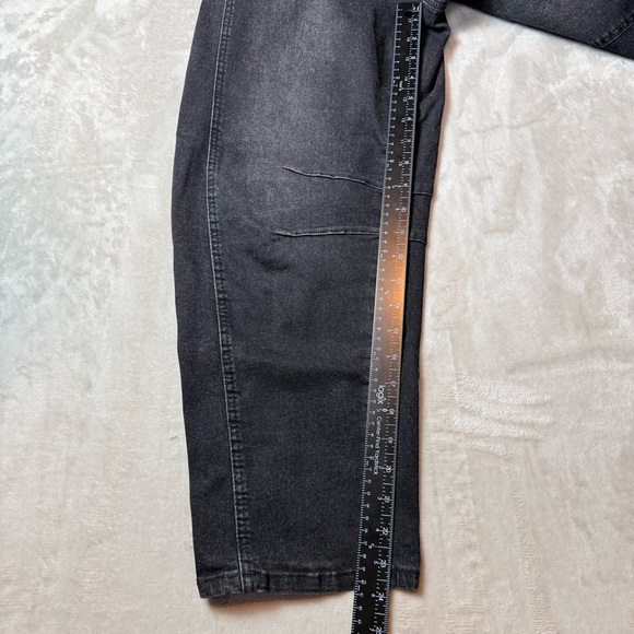 Dark Wash Barrel Leg Jeans | High Rise | Size 26 - Picture 9 of 9